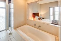 Harbouredge Suites By Totalstay Clanwilliam Bagian luar foto